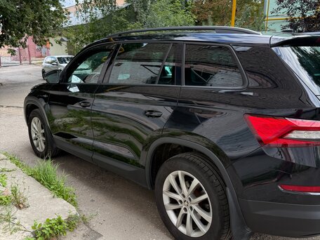2020 Skoda Kodiaq I, чёрный, 3119000 рублей, вид 2