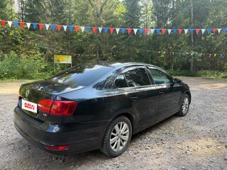 2013 Volkswagen Jetta VI, чёрный, 950000 рублей, вид 4