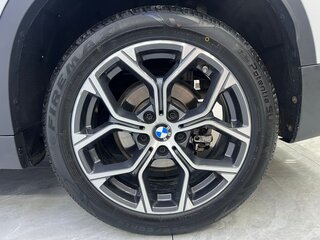 2022 BMW X1 28i sDrive II (F48) Рестайлинг, белый, 2800000 рублей, вид 4