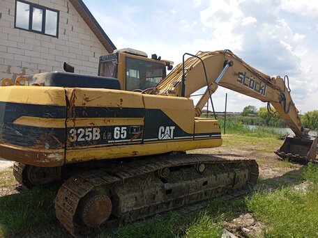 1996 Caterpillar 325, жёлтый, 3100000 рублей, вид 3