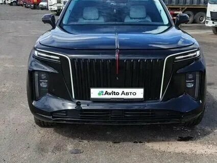 Hongqi E-HS9