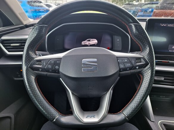 2022 SEAT Leon IV, чёрный, 1725000 рублей - вид 7