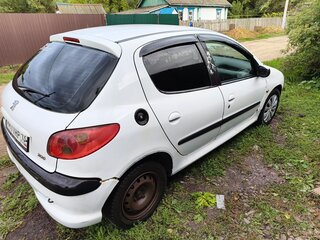 2003 Peugeot 206, белый, 80000 рублей, вид 2