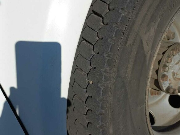 2011 Higer KLQ 6885, белый, 1500000 рублей - вид 2