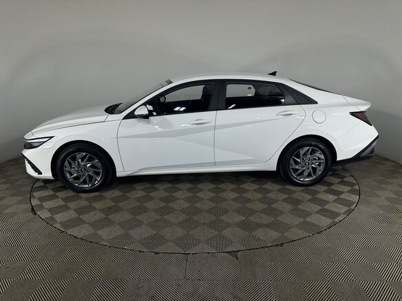 2024 Hyundai Elantra N Line VII (CN7) Рестайлинг, белый, 2310000 рублей - вид 4