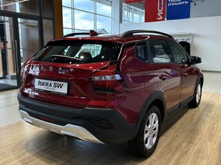 2026 Lada (ВАЗ) Iskra SW Cross, красный, 1767000 рублей, вид 4