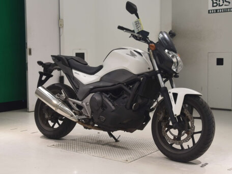 2016 Honda NC 750S, белый, 435000 рублей, вид 2
