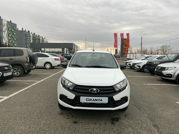 2026 Lada (ВАЗ) Granta I Рестайлинг, белый - вид 10