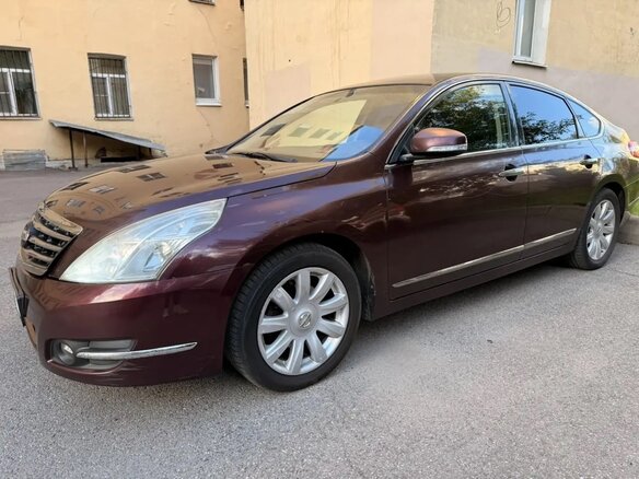 2009 Nissan Teana II (J32), пурпурный
