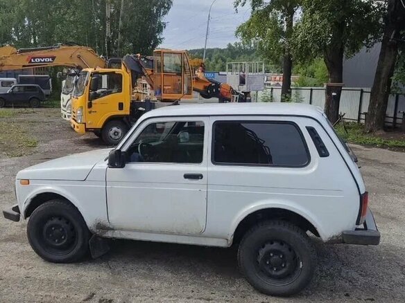 2023 Lada (ВАЗ) Niva Legend I, белый, 650000 рублей - вид 3