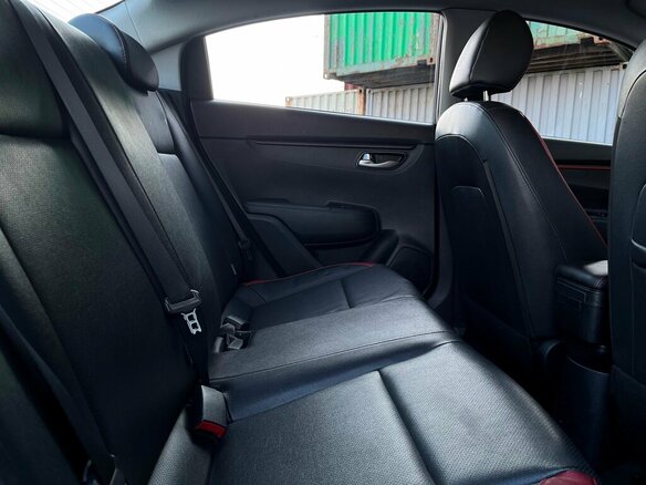 2020 Kia Rio IV, серый, 1642200 рублей - вид 7