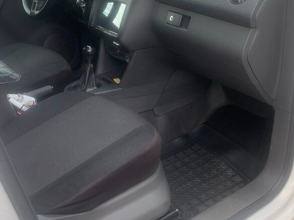 2011 Volkswagen Caddy Maxi III Рестайлинг, белый, 1400000 рублей - вид 6