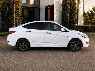 2016 Hyundai Solaris I Рестайлинг, белый, 965000 рублей, вид 3