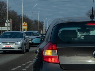 2006 BMW 1 серии 120i I (E81/E82/E87/E88), бежевый, 520000 рублей, вид 4