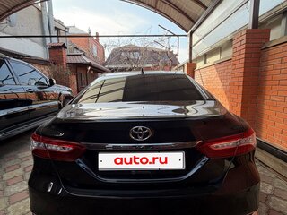 2023 Toyota Camry VIII (XV70) Рестайлинг, чёрный, 3800000 рублей, вид 4