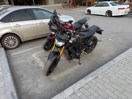 2015 Yamaha MT-09 (FZ-09), серый, 670000 рублей, вид 1