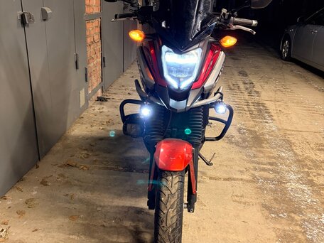 2016 Honda NC 750X, красный, 610000 рублей, вид 5