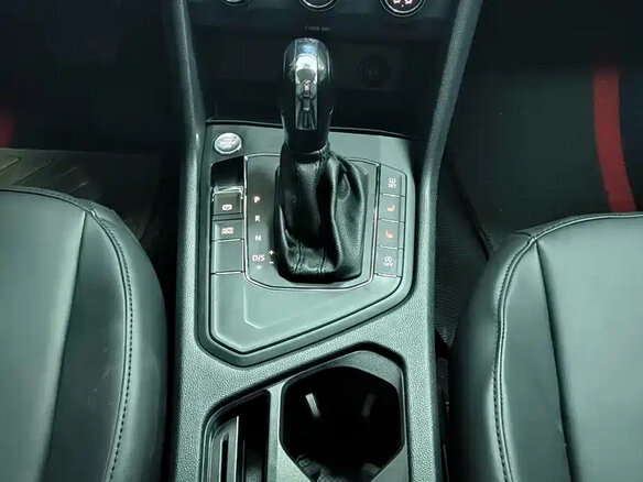 2021 Volkswagen Tharu I, белый, 1730000 рублей - вид 16