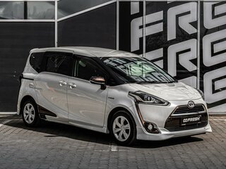 Toyota Sienta II