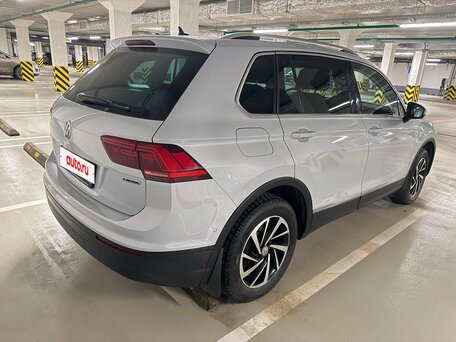 2018 Volkswagen Tiguan II, белый, 2500000 рублей, вид 5