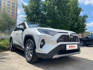 2021 Toyota RAV4 V (XA50), белый, 3750000 рублей, вид 1
