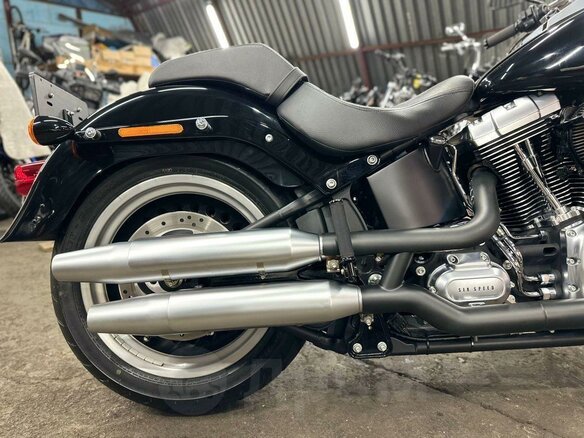 2012 Harley-Davidson Fat Boy, чёрный, 1250000 рублей - вид 25