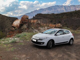 2013 Renault Megane III Рестайлинг, белый, 680000 рублей, вид 1