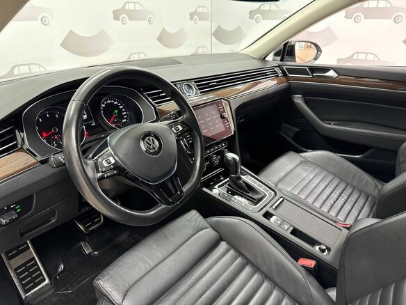 2019 Volkswagen Passat B8, белый, 1900000 рублей - вид 8