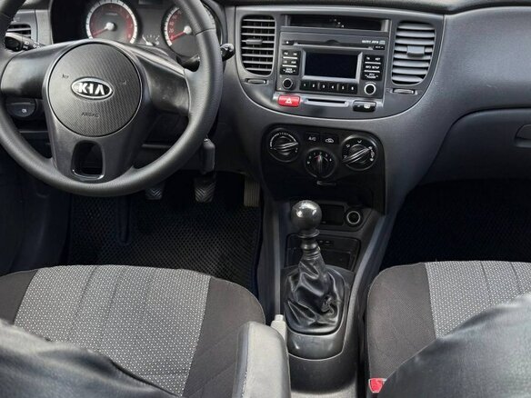 2010 Kia Rio II Рестайлинг, чёрный, 470000 рублей - вид 7