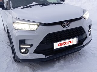 2022 Toyota Raize I, белый, 1899000 рублей, вид 3