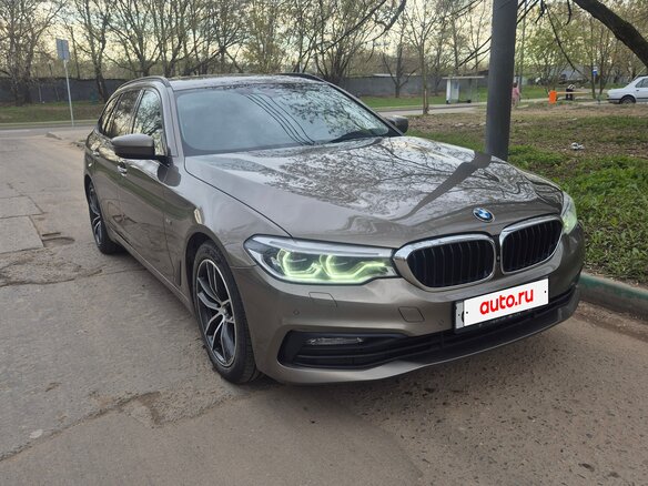 2018 BMW 5 серии 520d VII (G30/G31/G38), коричневый, 3490000 рублей