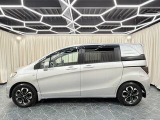 2010 Honda Freed Spike I, серый, 989000 рублей, вид 3