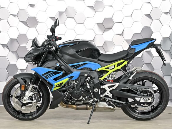 2025 BMW S 1000 R, чёрный, 2049000 рублей - вид 3