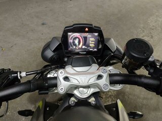 2022 Triumph Speed Triple, серый, 1377000 рублей, вид 5
