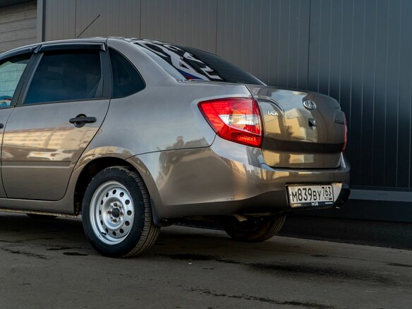2018 Lada (ВАЗ) Granta I, коричневый, 615000 рублей - вид 9