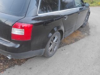 2002 Audi A4 II (B6), чёрный, 450000 рублей, вид 2
