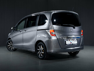 2016 Honda Freed II, серый, 1199800 рублей, вид 5