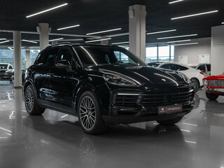 2021 Porsche Cayenne III, чёрный, 8750000 рублей, вид 2