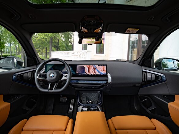 2024 BMW X3 20i xDrive IV (G45/G48), серый, 8650000 рублей - вид 3