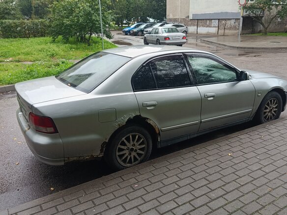 2002 Mitsubishi Galant VIII Рестайлинг, серебристый, 150000 рублей - вид 6