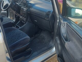 2001 Opel Zafira A, серебристый, 285000 рублей, вид 4