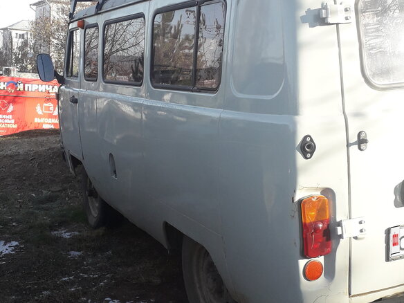 2007 УАЗ 2206, белый, 400000 рублей - вид 2