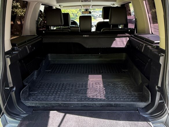 2013 Land Rover Discovery IV, серебристый - вид 12