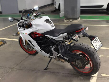 2018 Ducati Supersport, белый, 1040000 рублей, вид 3