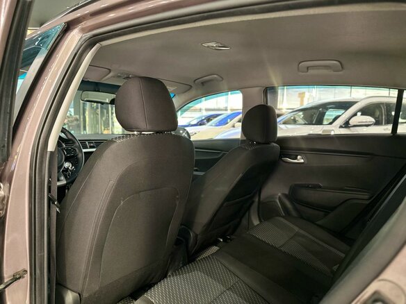 2019 Kia Rio X-Line IV, коричневый, 1245000 рублей - вид 8