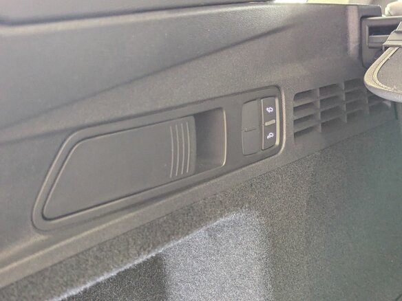 2026 Audi Q5 40 TDI III (GU), чёрный, 8990000 рублей - вид 32
