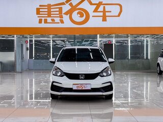 2022 Honda Fit IV Рестайлинг, белый, 1015000 рублей, вид 3