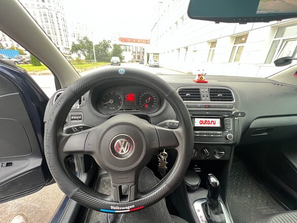 2010 Volkswagen Polo V, синий, 580000 рублей - вид 13