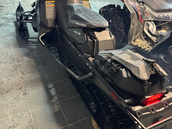 2017 Polaris 800 Switchback, чёрный, 900000 рублей - вид 1