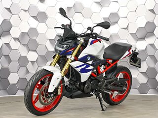 2022 BMW G 310 R, белый, 469000 рублей, вид 2